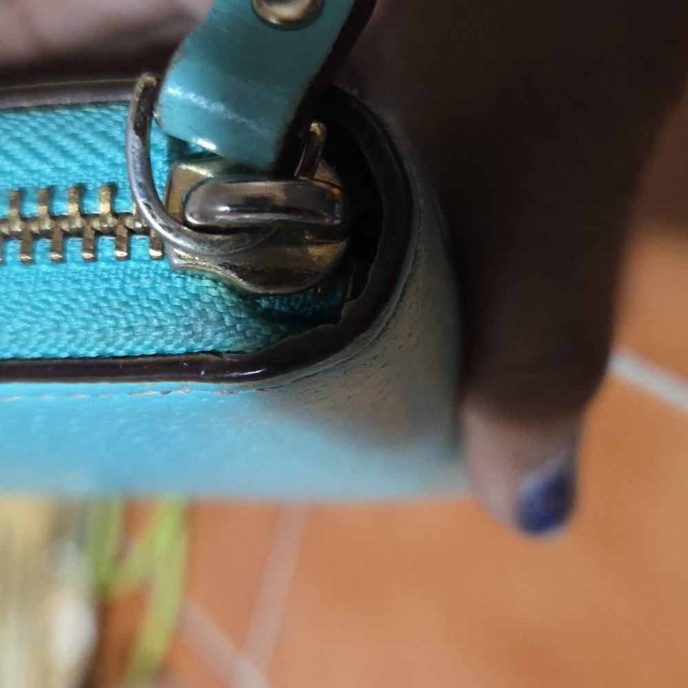 Kate Spade Teal Wallet - Picture 12 of 13